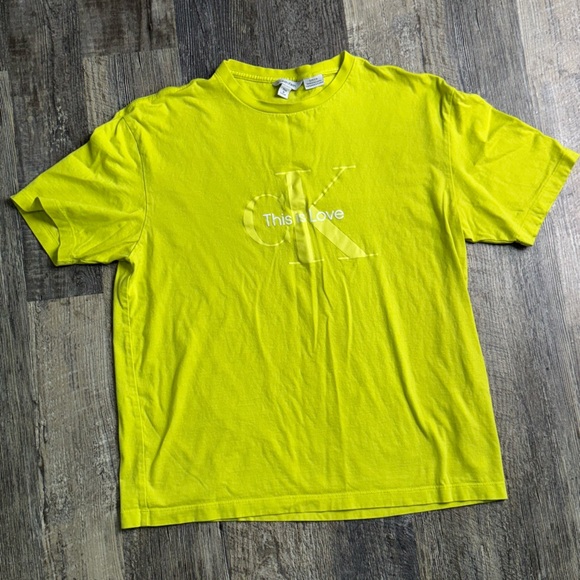 Men’s Small Calvin Klein This Is Love Bright Yellow T-Shirt Good Condition - Picture 1 of 5